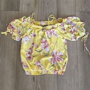 7th Avenue New York Yellow Floral‎ Cold Shoulder Flutter Sleeve ElasticWaist